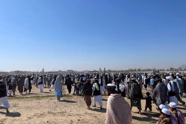 طالبانو کندهار کې د اختر لمانځه پرمهال مخابراتي شبکې او انټرنېټ په لنډمهالي ډول بند کړي وو