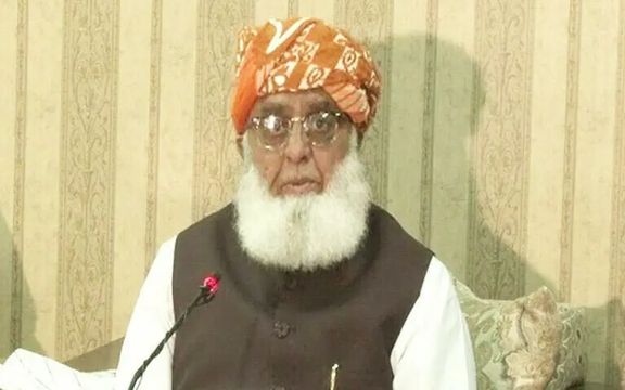 فضلالرحمان: وزیر دفاع پاکستان میخواهد شکست عملیات «عزم استحکام» را بپوشاند