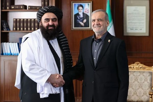 ډېپلوماټ وېبپاڼه: افغانستان ته د ایران له شخړې ستر ګواښونه ورپېښ دي