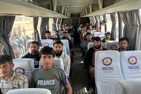 طالبان: د پاکستان له بندخونو نږدې ۳۰۰ افغان کډوال ازاد شول