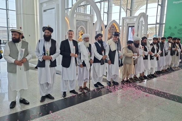 نخستین کاروان حجاج افغان به عربستان سعودی رسید