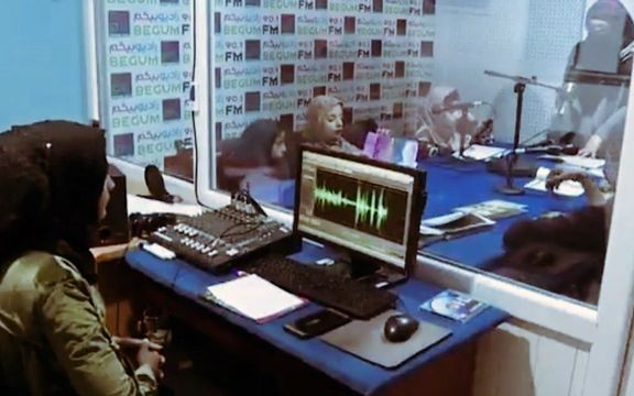 طالبانو د «بیګم راډیو» خپرونې بندې کړې