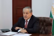 وزیر خارجه تاجیکستان میگوید برای جلوگیری از تنش مرزی با طالبان همکاری میکند