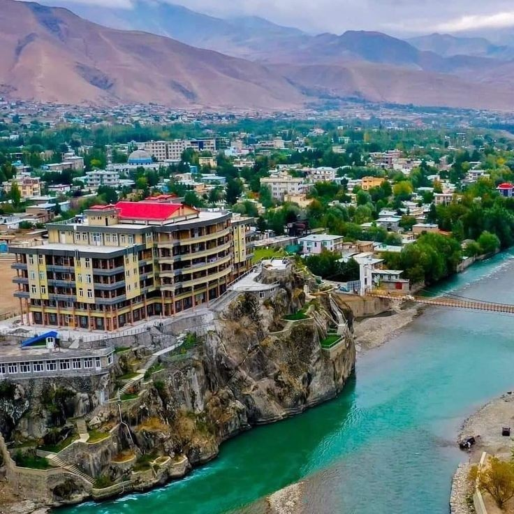 په بدخشان کې پرونۍ زلزلې دوه کسه ټپیان کړي