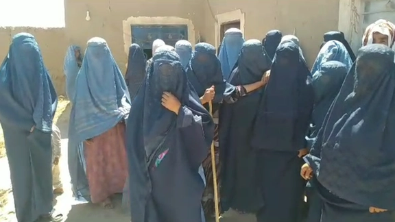 فاریاب کې یو طالب چارواکی غواړي، یوه ۱۳کلنه نجلۍ خپل اوښي ته په زوره نکاح کړي