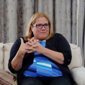 کرن ډېکر:د افغانستان د همغږۍ ډله کار کوي چې څنګه بشري مرستې په پراختیايي مرستو بدلې شي