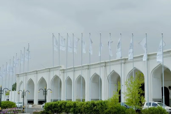 مصادر: زعيم طالبان عقد اجتماعاً لمجلس وزراء الحركة في قندهار
