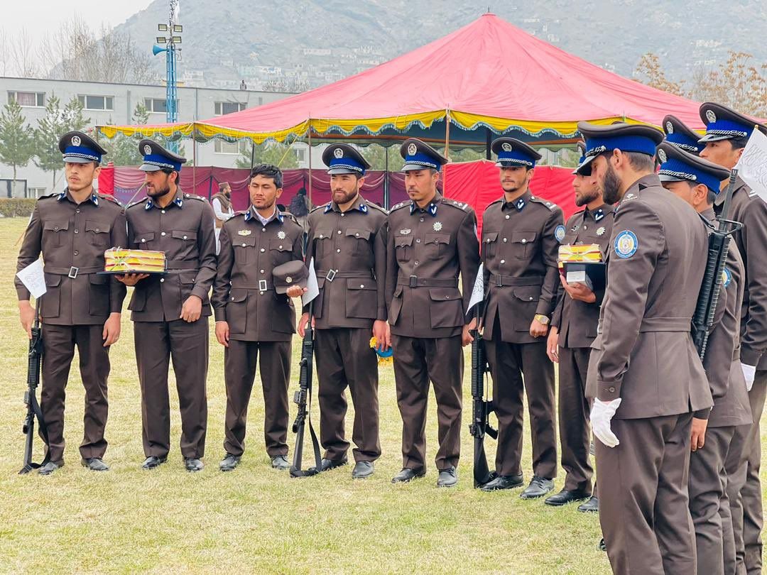 وزارت داخله طالبان از یونیفورم جدید پولیس رونمایی کرد