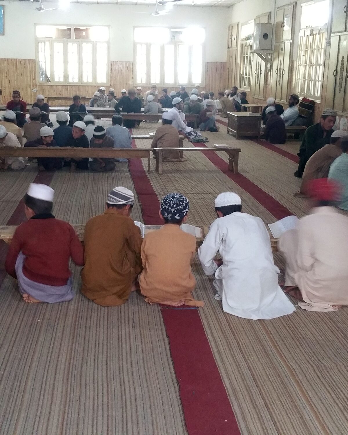 د هند د احتمالي بریدونو وېره؛ د پاکستان تر واک لاندې کشمیر کې دیني مدرسې وتړل شوې