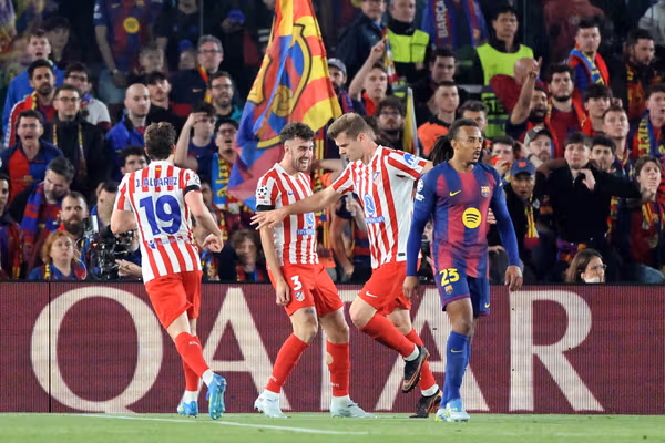 نمایش برتر اتلتیکو مادرید در نیوکمپ؛ بارسلونا در آستانه حذف از لیگ قهرمانان فوتبال اروپا