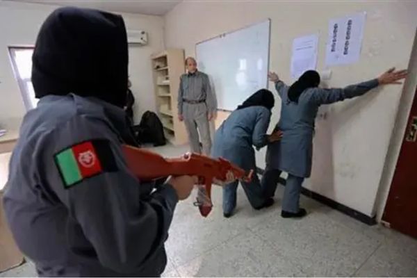 Former Government's Female Police Officials Live in Hiding After Taliban Threats: HRW