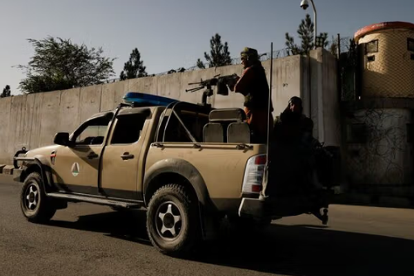باكستان: الإرهابيون يتلقّون دعماً مالياً ولوجستياً من داخل أفغانستان