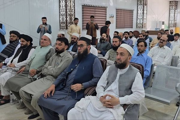 طالبانو د افغان کډوالو ستنېدو بهیر کې د شینوارو او اپریدو قبیلو له مېلمه پالنې ستاینه کړې