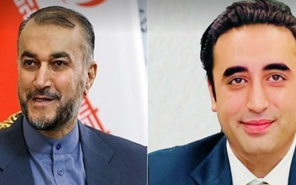 Iranian Foreign Minister Stresses on Tehran-Islamabad Cooperation for Afghanistan