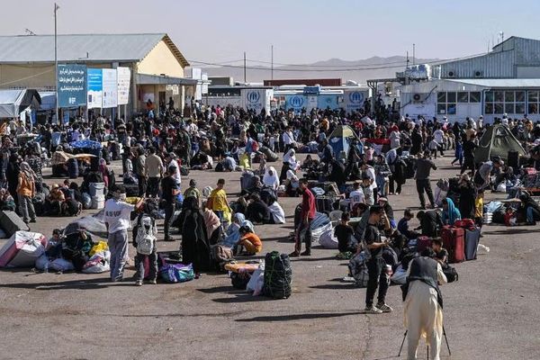 طالبان میگوید در سال ۲۰۲۵ بیش از سه میلیون مهاجر افغان از کشورهای همسایه اخراج شدند