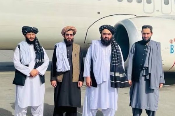 وزير خارجية طالبان يزور الهند في أول زيارة من نوعها منذ سيطرة الحركة على الحكم