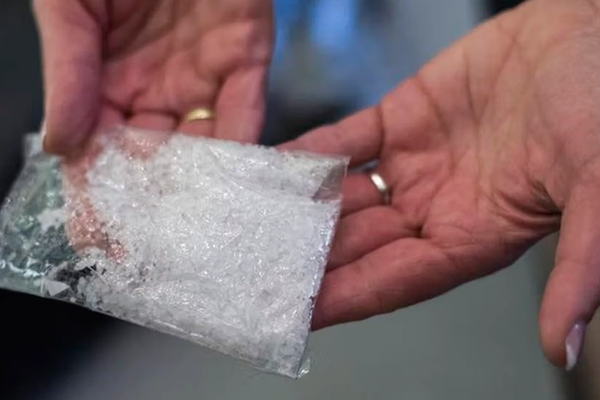 ملګري ملتونه: په افغانستان کې د شیشې تولید او قاچاق زیات شوی