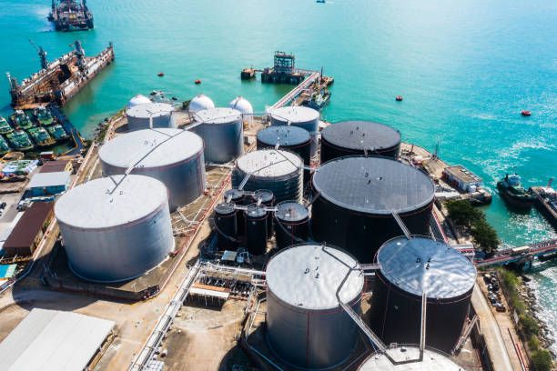 اسوشېټېډ پرېس: د جګړې په دوام سره د امریکا د اومه تېلو بیې لا هم بې‌ثباته دي