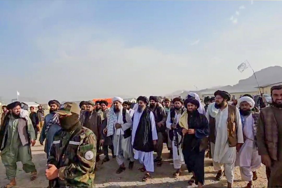 ملا برادر را ستنو شویو کډوالو ته: د مالکیت احساس او غرور یوازې په خپله خاوره کې دي