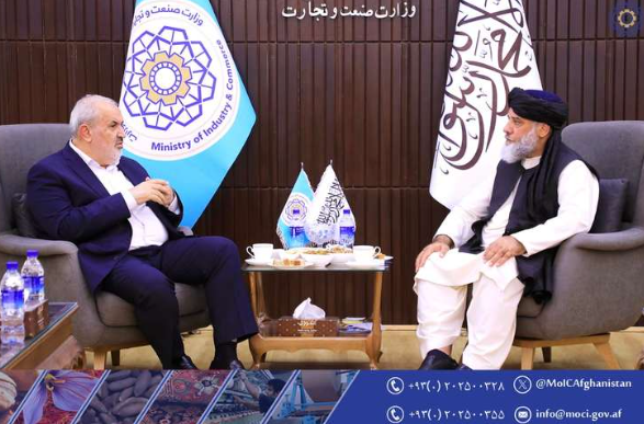إيران وطالبان تبحثان توسيع العلاقات التجارية