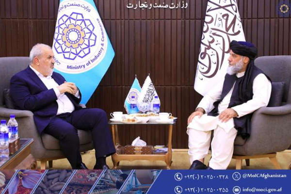 إيران وطالبان تبحثان توسيع العلاقات التجارية