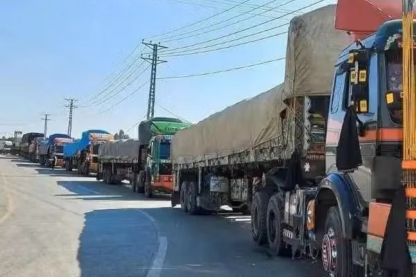 طالبان ترفع الرسوم الجمركية على بعض السلع بنسبة 80 في المئة