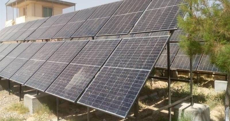 طالبان وإيران تبحثان تطوير مصادر الطاقة المتجددة