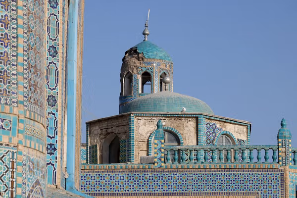 سقوط بلخ؛ چگونه طالبان در مزارشریف زمینگیر شدند؟