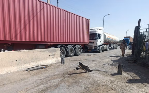 گذرگاه میلک پس از وقفه چند روزه بازگشایی شد