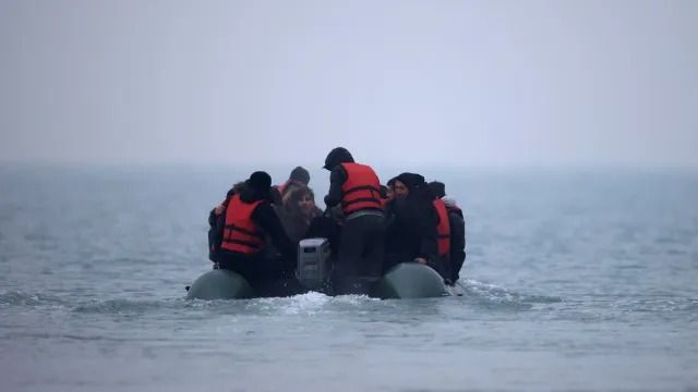 در پی مرگ شش افغان در کانال مانش، سیاستمداران و فعالان خواستار اقدام فوری بریتانیا شدند
