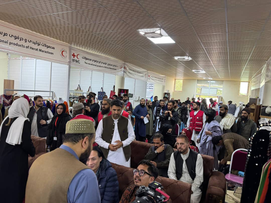 په کابل کې د بې‌سرپرستو ښځو د تولیداتو پنځه ورځنی نندارتون پرانیستل شو