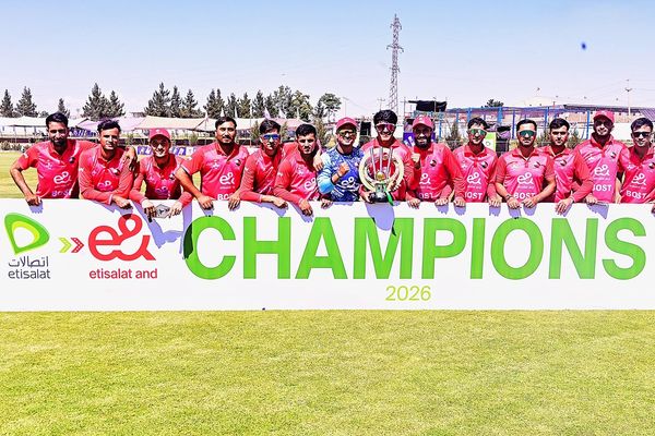 تیم بُست با پیروزی برابر مس عینک، قهرمان جام کریکت «امید وطن» شد
