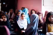 اتحادیه اروپا: هر روز، میلیونها کودک افغان از فرصت رفتن به مکتب محروم میشوند