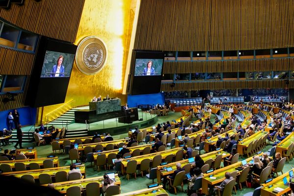 مؤتمر حل الدولتين يدعو لإنهاء حكم حماس وتسليم غزة للسلطة الفلسطينية