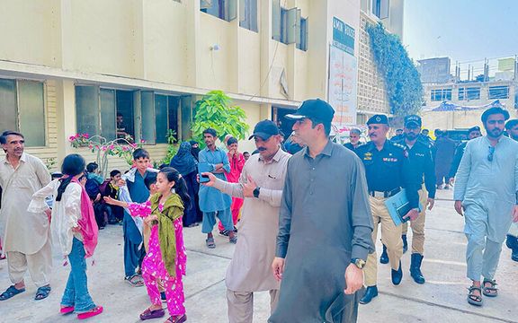 د پاکستان له کراچۍ څخه هم د ۱۶ زره افغان کډوالو د جبري ایستلو لړۍ پیل شوه