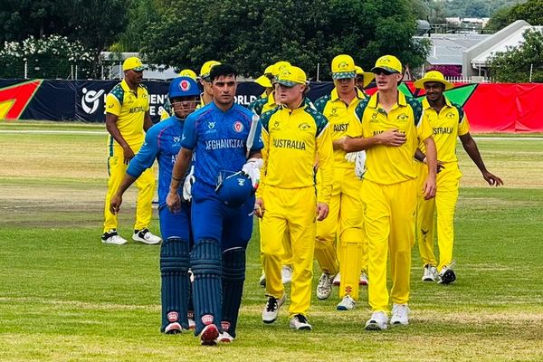 د افغانستان د نولس کلنو کرېکټ لوبډلې د اسټرالیا د نولس کلنو لوبډلې ته ماتې ورکړه
