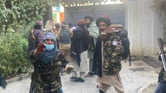 جستجوی خانه‌به‌خانه طالبان در نقاط مختلف کابل، گسترده‌تر و با "خشونت بیشتر" ادامه دارد