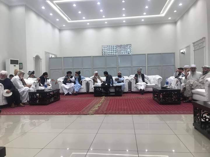 اعضای یک جرگه قومی "برای شرکت در گفتگوهای صلح میان دولت و طالبان پاکستان" وارد کابل شدند