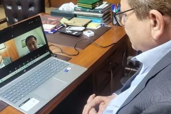 د پاکستان او چین استازو د افغانستان د امنیتي وضعیت او سیمهییز ثبات په اړه خبرې کړې دي