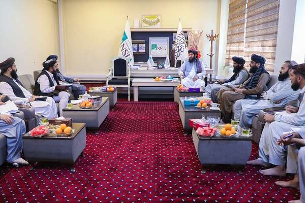 گروهی از اداره طالبان برای «تثبیت هویت مهاجران افغان» به ایران میرود