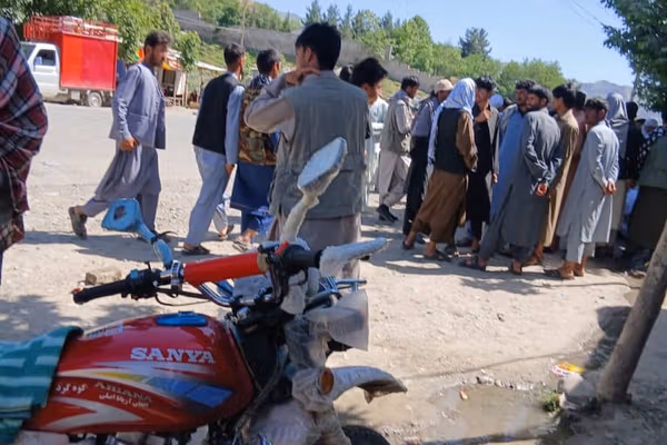 د بدخشان په ارګو ولسوالۍ کې د تریاکو اړولو پر سر د طالبانو او بزګرانو ترمنځ شخړه شوې