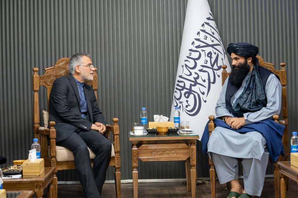 سراج الدین حقاني: په سیمه کې نا امني د هیچا په خیر نه تمامیږي