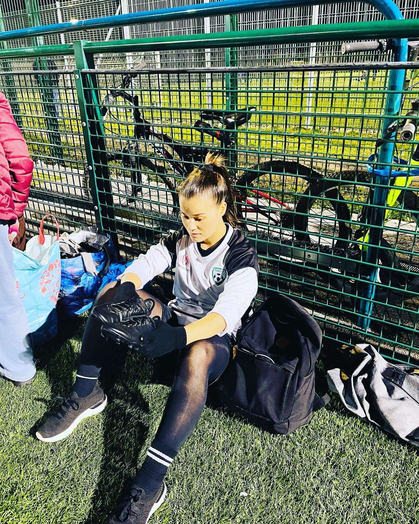 ادامه انتقادها از بی‌بی‌سی به‌دلیل «دروغگو» خواندن فوتبالیست‌های زن افغان در بریتانیا