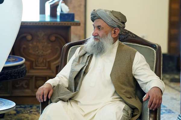 د طالبانو رییس الوزرا وايي د پانګونې په جذب سره خلک له بهرني احتیاجه ژغوري