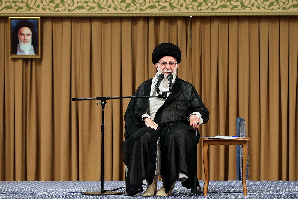 رهبر جمهوری اسلامی می‌گوید امریکا در حملات اسرائیل به لبنان دخالت دارد و به آن کمک می‌کند