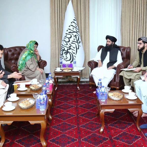 مقام طالبان و رئیس یوناما درباره مهاجران بازگشته گفتوگو کردند