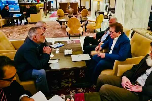 د مسکو ناستې په درشل کې؛ د پاکستان او ایران استازو د افغانستان په اړه خبرې کړې