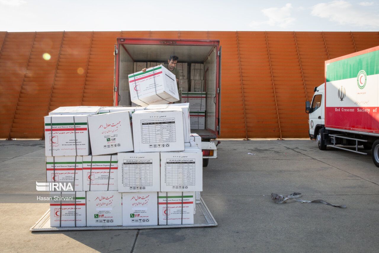 پنجمین محموله کمک‌های مردم ایران به زلزله‌زدگان هرات ارسال شد