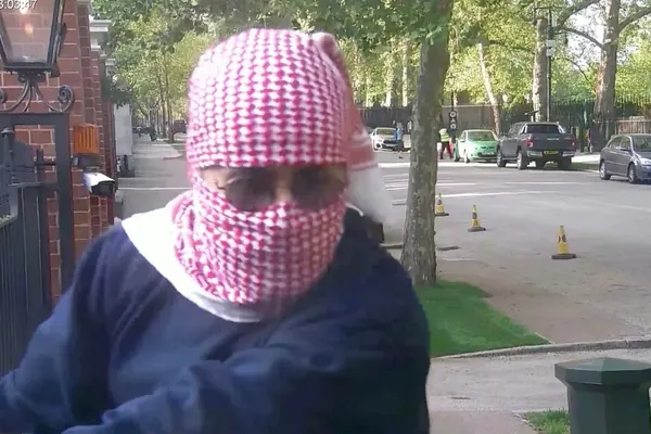مردی که تلاش کرد با چاقو وارد سفارت اسرائیل در لندن شود، مجرم شناخته شد