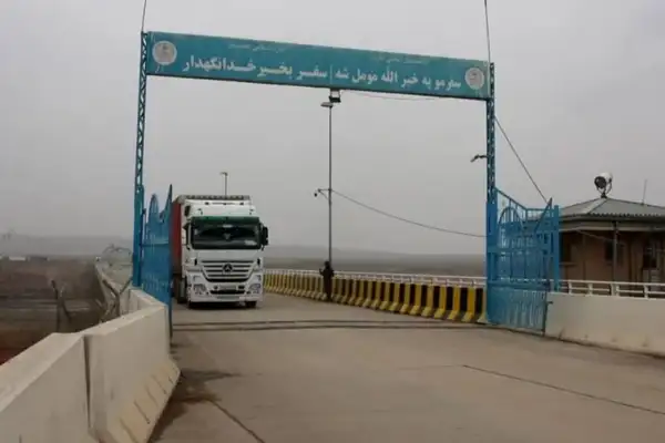 طالب ډيپلوماټ: کابل له پاکستان سره د لارو بندېدو وروسته نور نړۍوال بازارونه وموندل